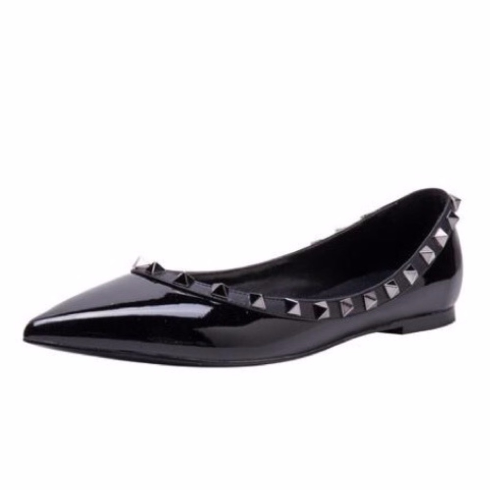 Kaitlyn Pan Pointed Toe Studded Leather Flats NEW